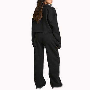 Ensemble veste courte zippée noire et pantalon de survêtement ample pour femme, en mélange de coton, vêtements de sport, fabrication en gros OEM - Product Image 3