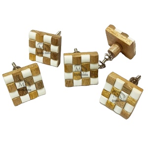 Cuisine moderne en vente chaude salon porte principale armoire salle de bain meubles d'hôtel avec boutons en bois en laiton personnalisés utilisation de la commode - Product Image 1