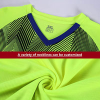 Ensembles de maillots de football unisexes personnalisés, respirants, imprimés numériquement, 100% polyester, sans manches, uniforme d'entraînement de football, 180g, toutes saisons