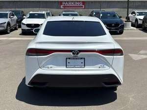 Usado 2024 para Mirai Base, Volante a la Izquierda, Interior Oscuro, Asientos de Cuero, Tracción Delantera, Neumáticos R17 - Product Image 2