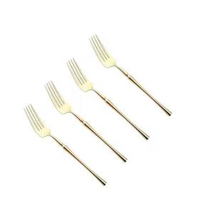 Tenedor de acero inoxidable de grado restaurante para uso de servicio de alimentos de alto volumen, disponible a precios al por mayor con calidad superior - Product Image 1