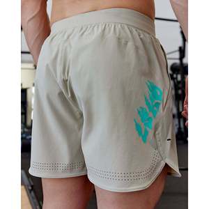 Shorts de performance Lift 6 pour hommes - Sand So Cal 24, taille élastique, polyester, shorts cargo de basketball avec logos, coupe confortable - Product Image 4