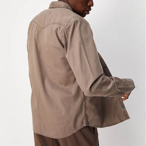 เสื้อเชิ้ตยีนส์ผู้ชายขายดีที่สุด ผ้าฝ้าย 100% คอวี ทรงปกติ ระบายอากาศ สไตล์ลำลอง - Product Image 3