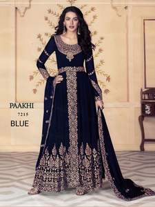 Vestido musulmán tradicional y accesorios - Product Image 3