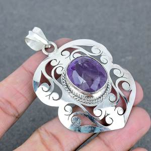 Colgantes de plata al por mayor a granel de buena calidad, ajuste de bisel de corte ovalado, piedras preciosas de amatista, colgantes finos hechos a mano de Latón chapado en plata - Product Image 1