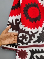 Bordir Kimono jubah gaya Boho elegan putih hitam merah 100% kualitas terbaik Suzani bordir tangan pendek Raw Edge jaket