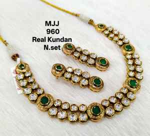 Collier de mariée traditionnel Kundan le plus vendu pour les collections de mariage sud-asiatiques disponibles au prix d'usine - Product Image 2