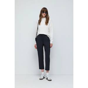 Pantalons pour femmes - Élégants et confortables - Product Image 1