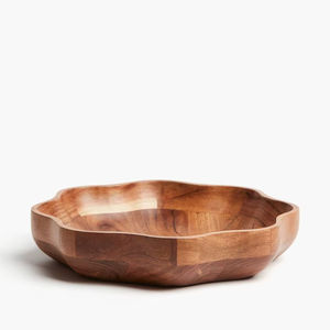 Cuenco de madera de gran capacidad con textura suave, perfecto para reuniones familiares y servicio de comida - Product Image 1