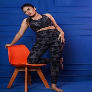 ชุดเดรสแฟชั่นผู้หญิงทันสมัย ทนทาน สวมใส่สบาย สไตล์เสื้อผ้ากีฬาและสตรีทแวร์จากบังกลาเทศ ผ้าถักเรียบสีพื้น ดีไซน์หวาน - Product Image 6