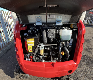 Mini-excavatrice Takeuchi TB216 à vendre. Achetez une mini-excavatrice Takeuchi TB216 de type chargeuse sur chenilles, couleur blanche. - Product Image 5