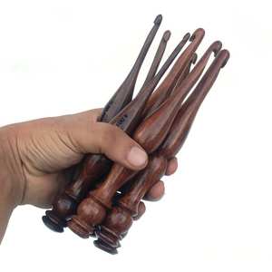 ตะขอถักโครเชต์ไม้ทำด้วยมือออแกไนเซอร์งานฝีมืออุปกรณ์เย็บผ้าที่เก็บตะขอขนาดต่างๆ - Product Image 2