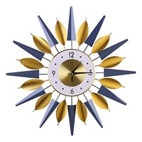 Horloge murale silencieuse élégante 3D en fer forgé, style Art Déco, avec aiguilles, détails en métal et résine, pour une décoration intérieure de luxe, piles jetables incluses