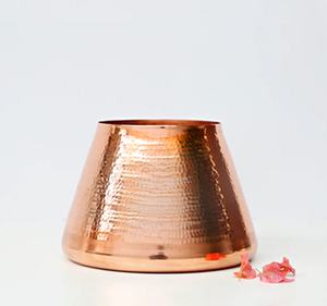 แจกัน russet แจกันสง่างามนี้ฉลองทองแดงและความงดงามของงานฝีมือในความงดงามเต็มรูปแบบ - Product Image 1