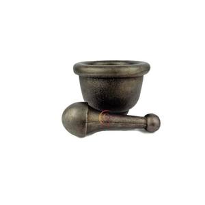 Mortero y mortero pequeño de latón puro hecho a mano con utensilios de cocina de plástico de diseño exquisito y tarea de cocina a bajo precio - Product Image 3