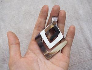 Collier pendentif en corne de buffle, bijoux tribaux naturels et durables pour femmes, haute qualité - Product Image 3