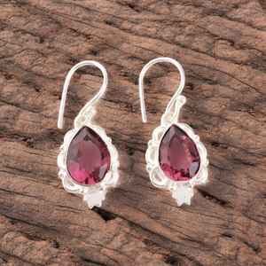 Boucles d'oreilles en argent sterling plaqué or avec pierre précieuse rhodolite, forme de goutte de poire, fabrication artisanale, bijoux élégants pour femmes, cadeau de fête - Product Image 1