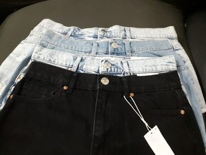 Shorts en jean délavé tendance de haute qualité pour femme, respirants, écologiques, coupe droite, taille mi-haute, fermeture éclair - Product Image 6