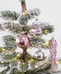 Ornements d'arbre de Noël roses magnifiquement faits à la main Décoration Ornements de Noël assortis Nativité Ensemble d'ornements d'arbre de Noël - Product Image 3