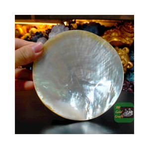 Plat de service en nacre naturelle fait à la main à bas prix pour la présentation de bijoux et la décoration intérieure - Product Image 1