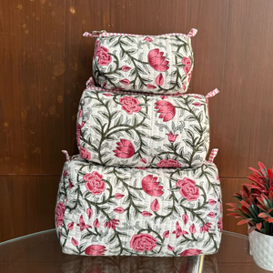 ชุดกระเป๋าเครื่องสำอางผ้าฝ้ายลายควิลท์ กระเป๋าเครื่องสำอางลายบล็อกอินเดีย และกระเป๋าใส่เครื่องสำอาง - Product Image 1