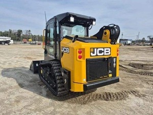 Cargadora de orugas JCB con motor diésel y cucharón frontal para construcción - Product Image 2