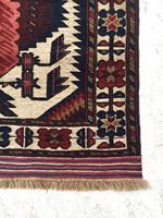 Tapis afghan Berceste en laine tissé à la main avec motifs floraux en relief sur fond Sumak, 128x188 (4' X 6'), à poils ras
