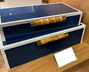 Plateaux de service en bois laqué de haute qualité OEM ODM et poignées en bambou faites à la main du Vietnam - Product Image 5