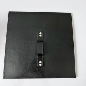 แผ่นหนังเทียมกันน้ำปรับแต่งได้มีมือจับด้านหลังพกพาง่ายขนาด13x13นิ้วบอร์ดแสดงผลรับส่งจากสนามบินปรับแต่งได้ - Product Image 2