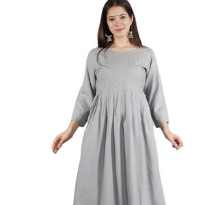 Nouvelle Collection de styliste avec broderie à manches trois-quarts ras du cou longueur mollet femmes Kurti - Product Image 1