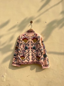 Vêtement d'hiver, broderie Suzani, velours bohème, veste de créateur de haute qualité, nouvelle collection, design floral fait main, unisexe, décontracté - Product Image 4