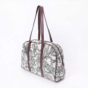 Bolsa de Lona Ligera Estilo Safari Tropical GangesGrain con Envío Manual - Product Image 5