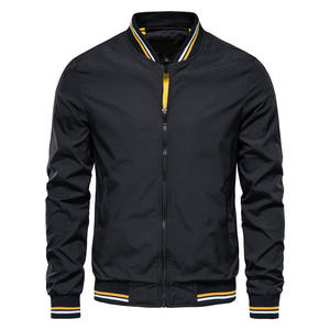Vêtements de rue tendance, vêtements d'extérieur d'hiver, OEM ODM, logo personnalisé, veste bomber pour homme |   Imperméable de haute qualité 100% soie à fermeture éclair décontracté - Product Image 2