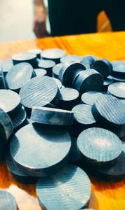 กระดุมทรงกลมทำจากฮอร์นสำหรับตกแต่งแบบเรียบง่ายกระดุมทรงกลมพร้อมก้านเลื่อม - Product Image 5