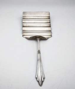 Cuchillo de servidor de pastel de metal de diseñador elegante con mango de patrón floral Ideal para cestas de regalo y celebraciones festivas - Product Image 6