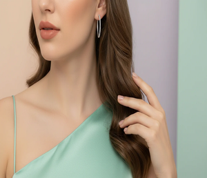 Magnifiques boucles d'oreilles en diamant de laboratoire à l'intérieur et à l'extérieur, offrant une brillance exceptionnelle et un design moderne pour les femmes avant-gardistes - Product Image 1