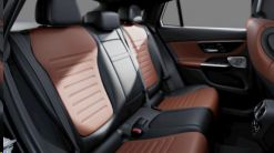 Coupé de Lujo Usado con Tracción en las Cuatro Ruedas, Motor de Gasolina de 2.0 L, Híbrido Suave, Automático, SUV, Interior de Cuero - Product Image 3