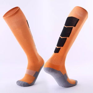 Hot Selling High Quality Men's White Athletic Thermal <b>Socks</b> Custom Logo Print Breathable Soccer Basketball Pattern Winter Sports - Product Image 6