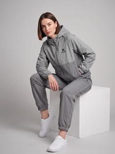 Ensemble coupe-vent gris brume, veste et pantalon de survêtement en nylon avec logo personnalisé OEM, fabricant unisexe - Product Image 4