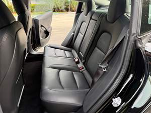 รถเทสล่า โมเดล 3 RWD ปี 2023 มือสอง พวงมาลัยซ้าย/ขวา - Product Image 4