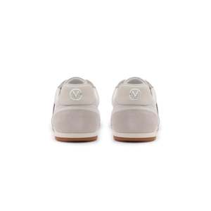Pour les baskets Valentino Plush V-Detail blanches - Product Image 3