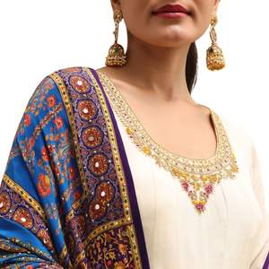 ชุดสูทเครปเคอร์ตาปักสีขาวสำหรับผู้หญิงเครื่องแต่งกายตามชาติพันธุ์ผู้ผลิตเสื้อผ้า OEM ชุดปาร์ตี้งานแต่งงานตามสั่ง - Product Image 4