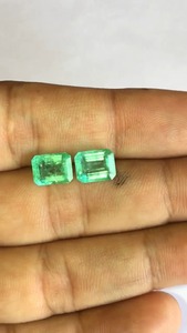 Par de Esmeraldas naturales, origen colombiano, corte de Esmeralda, calidad AAA, certificado IGI, Color verde, joyería de pulido perfecto - Product Image 3
