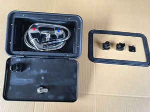 Boîte de <span class=keywords><strong>douche</strong></span> extérieure noire verrouillable avec filigrane pour caravane, <span class=keywords><strong>camping</strong></span>-<span class=keywords><strong>car</strong></span>, fourgon, <span class=keywords><strong>camping</strong></span>-<span class=keywords><strong>car</strong></span> et bateau, accessoires essentiels pour <span class=keywords><strong>camping</strong></span>-<span class=keywords><strong>car</strong></span> - Product Image 3