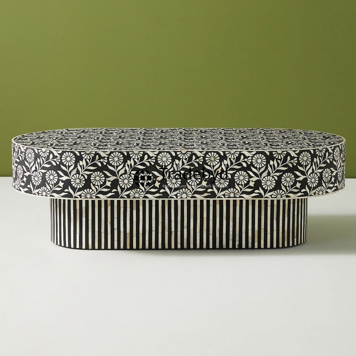 Available in different Colors