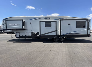 2025 2024 2026 F-o-r-e-s-t R-i-v-e-r A-r-c-t-i-c W-o-l-f 3880 Rvs Camper Motorhomes Travel Trailer - Product Image 4