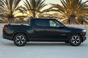 Rivian R1T Adventure Edition 2024 Usado - Product Image 2
