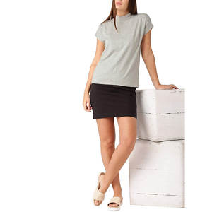 2026 nuevo producto de moda Casual mujer verano manga corta Camiseta señoras diseño Simple Color sólido camisetas - Product Image 2