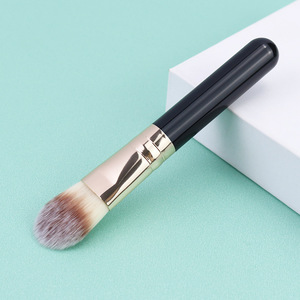 Brocha de Maquillaje Cónica, Libre de Crueldad Animal, para Base Líquida, Acabado Sin Poros, Marca Privada, Tamaño Viaje - Product Image 6