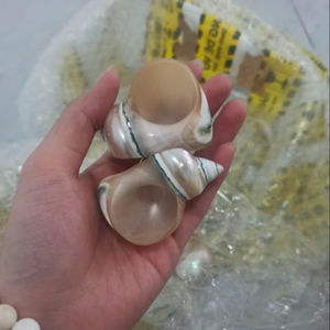 Anillo para servilletas artesanal de junco marino, con aspecto hecho a mano, para mesas de comedor modernas, cafeterías, hoteles y eventos en Vietnam. - Product Image 1